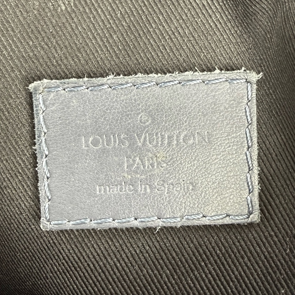 Louis Vuitton Shadow Monogram Discovery Belt Bum Bag - Picture 5 of 11